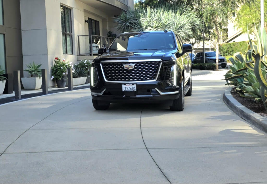 Premium Luxury Full Size SUV